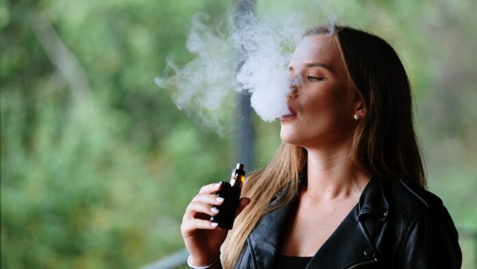 30,000 Canadians Oppose Flavour Ban on Vapour Products 30,000 Canadians Oppose Flavour Ban on Vapour Products